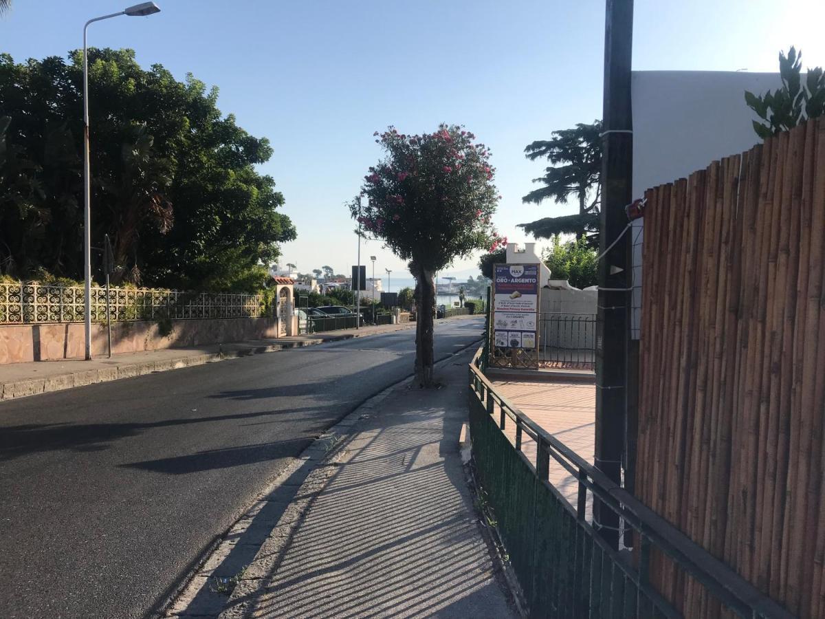 La Casetta Al Porto Di Ischia Lejlighed Eksteriør billede